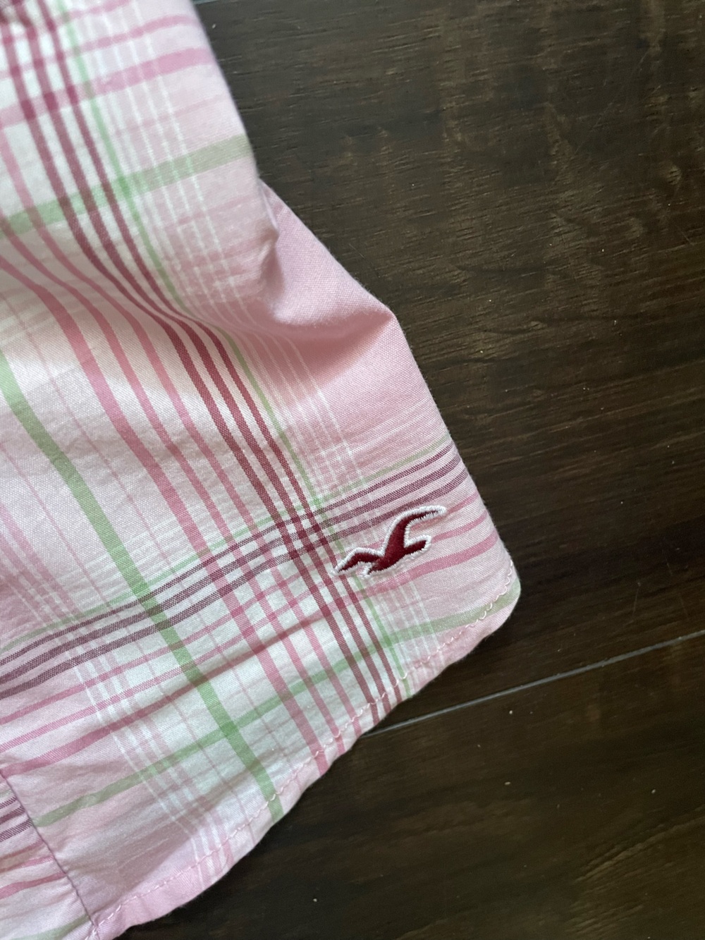 Hollister Pink Plaid Short Sleeve Button-Down Shirt - Picture 3 of 3